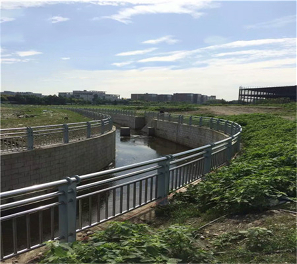 和田不锈钢复合管河道景观护栏